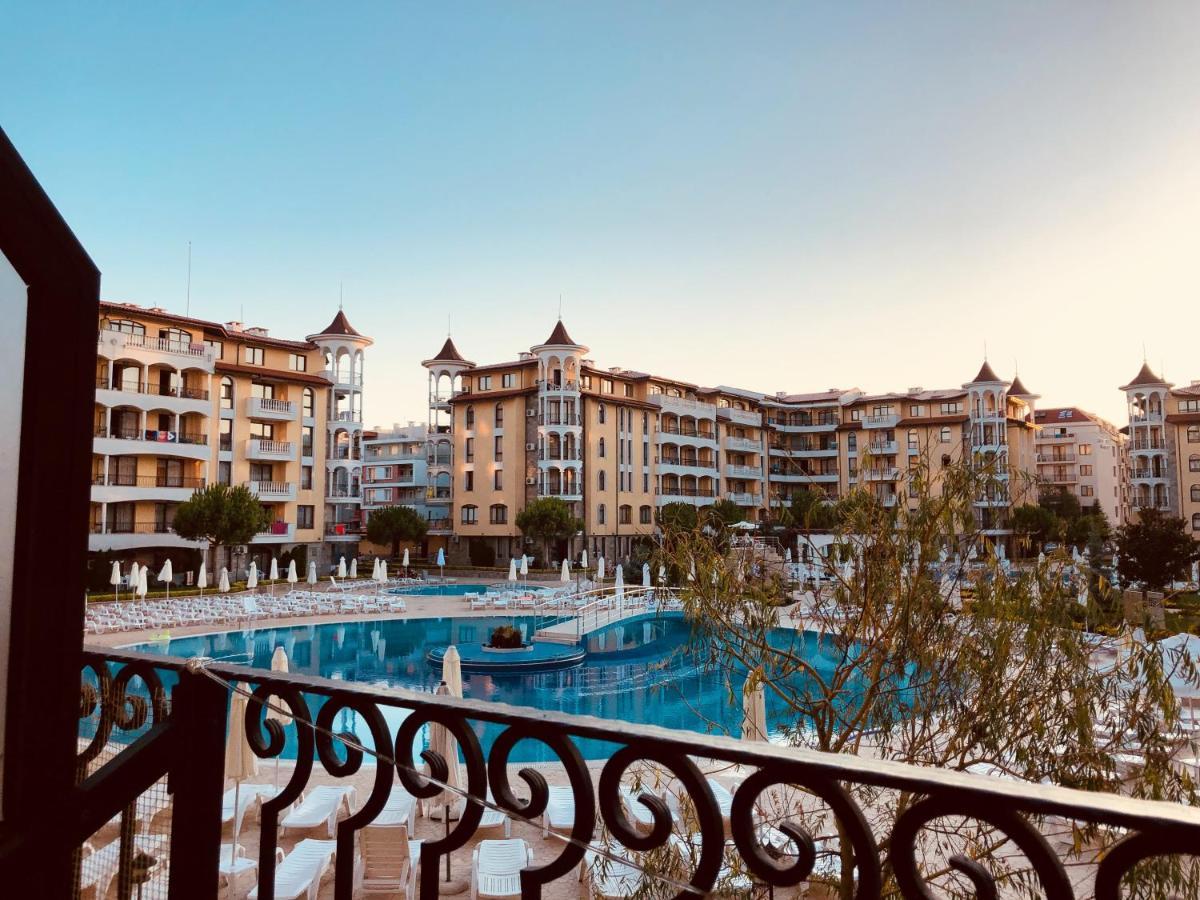 Royal Sun - Sunny Cove Apartment Сонячний Берег Екстер'єр фото