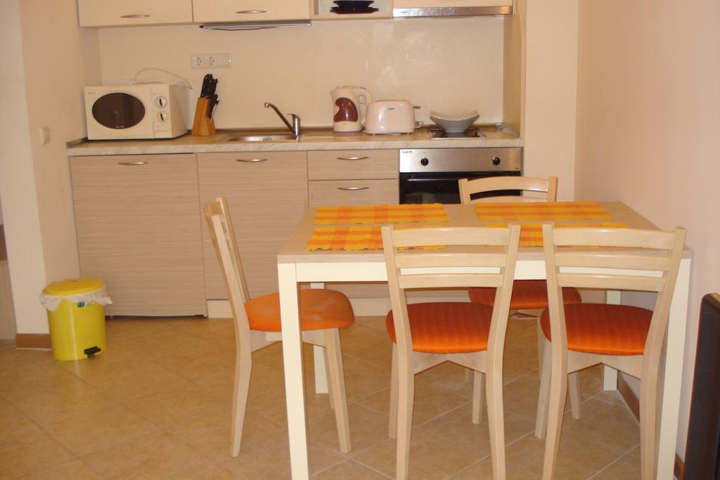Royal Sun - Sunny Cove Apartment Сонячний Берег Екстер'єр фото