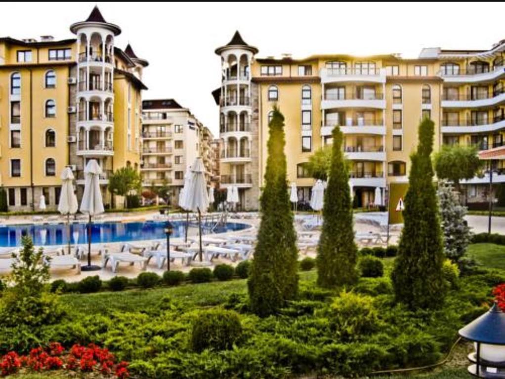 Royal Sun - Sunny Cove Apartment Сонячний Берег Екстер'єр фото