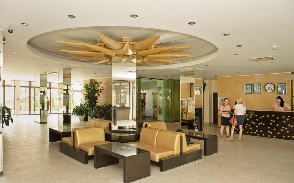 Royal Sun - Sunny Cove Apartment Сонячний Берег Екстер'єр фото