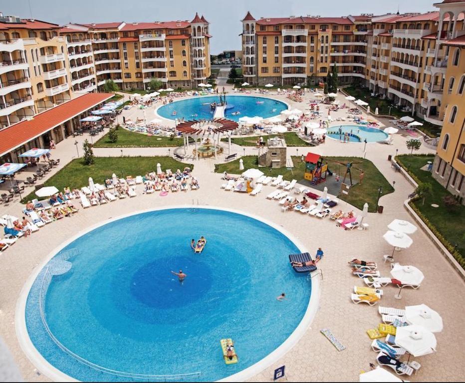 Royal Sun - Sunny Cove Apartment Сонячний Берег Екстер'єр фото